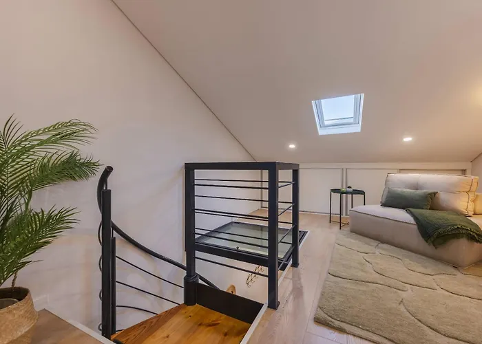 182 Sunset Duplex *