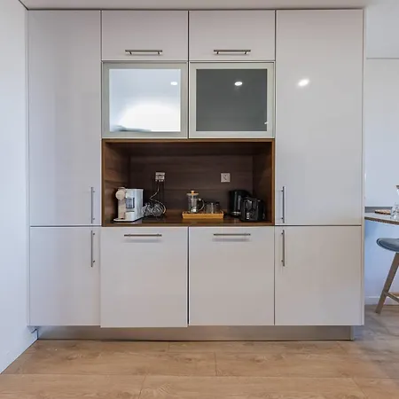 182 Sunset Duplex 아파트 *