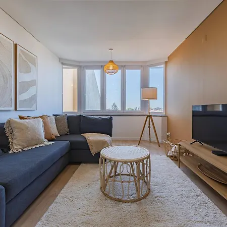 182 Sunset Duplex *