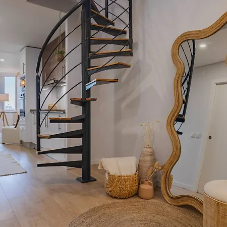 182 Sunset Duplex *