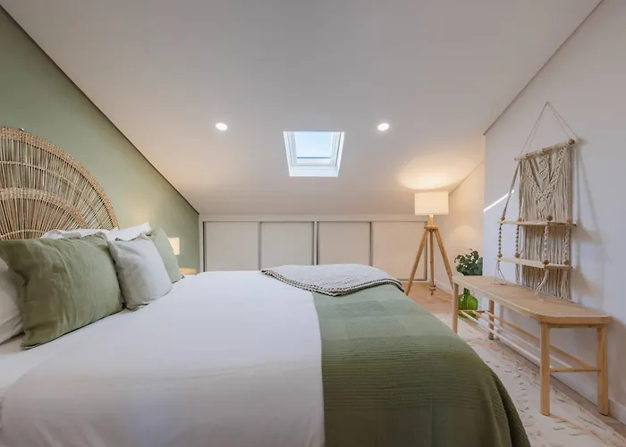 182 Sunset Duplex Apartman *