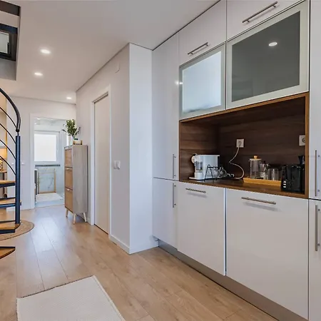 公寓 182 Sunset Duplex